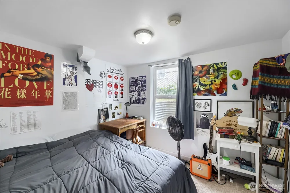 5755 25th Avenue NE Seattle, WA 98105