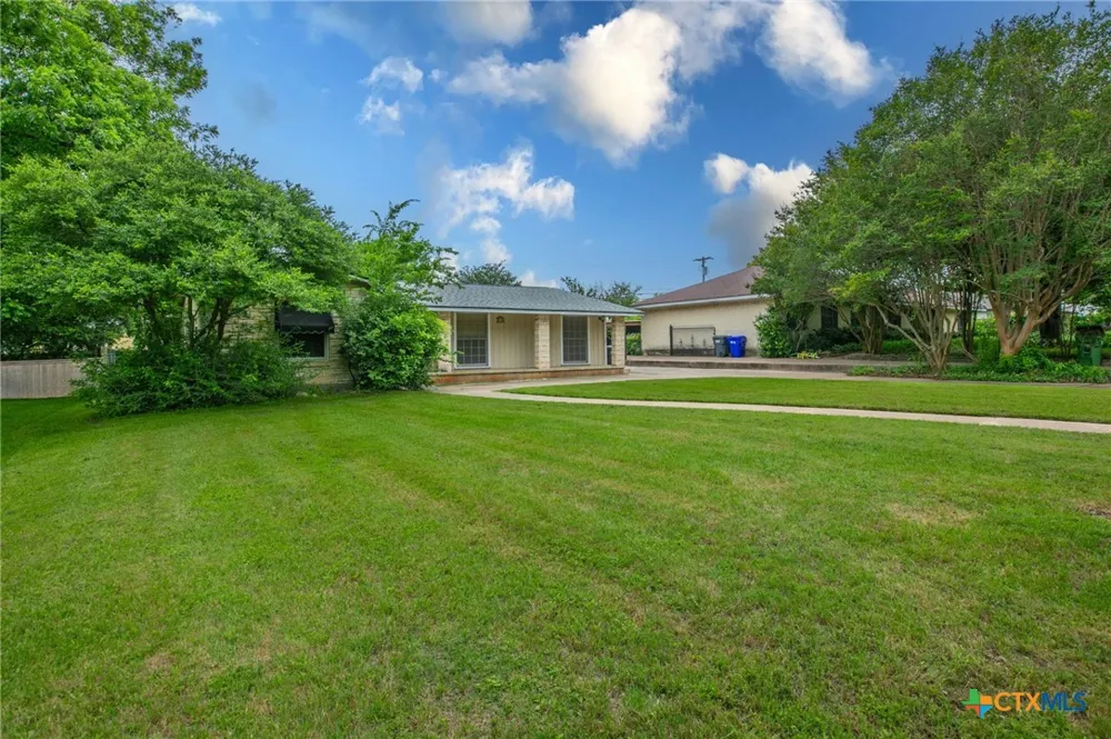 3606 Austin Avenue Waco, TX 76710