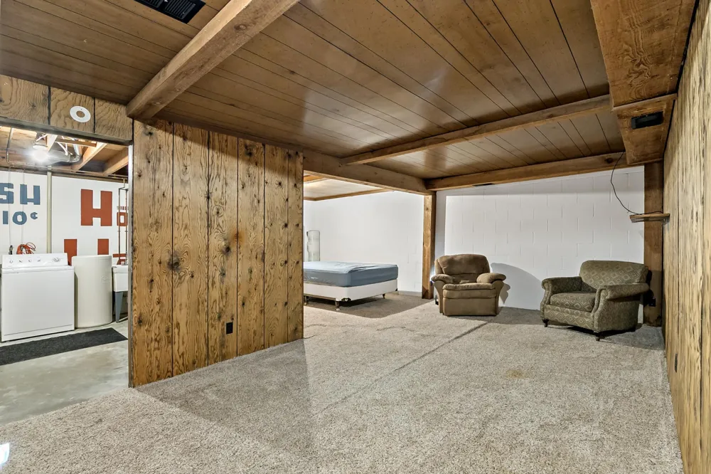 1224 Landmark Trail S Hopkins, MN 55343