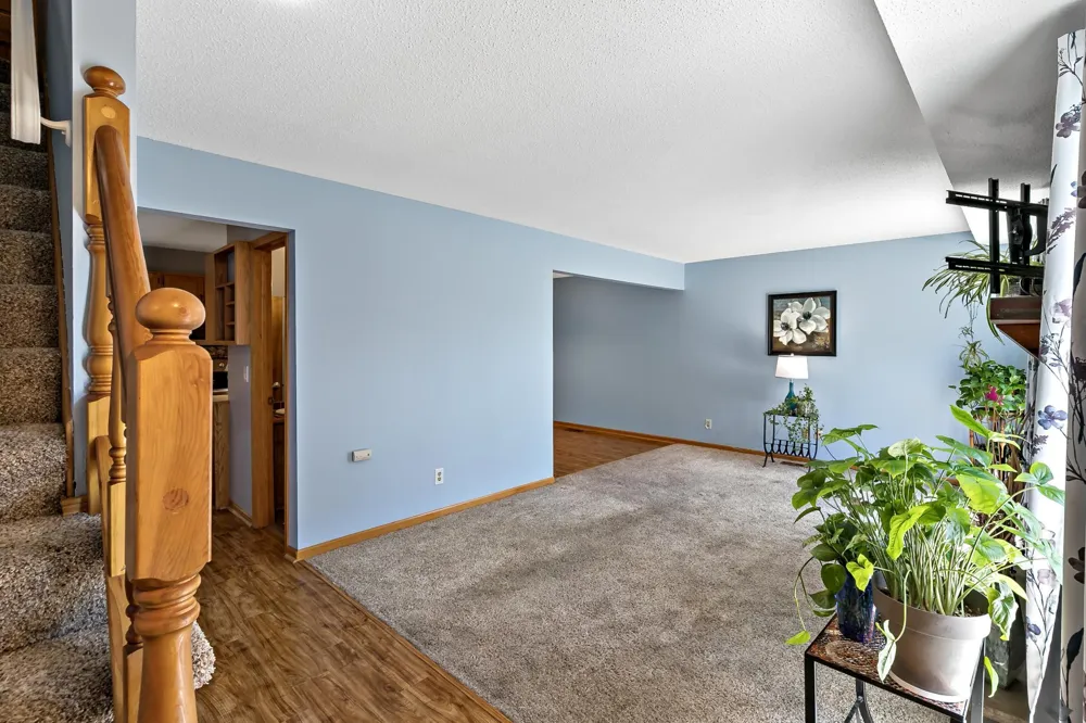 1224 Landmark Trail S Hopkins, MN 55343