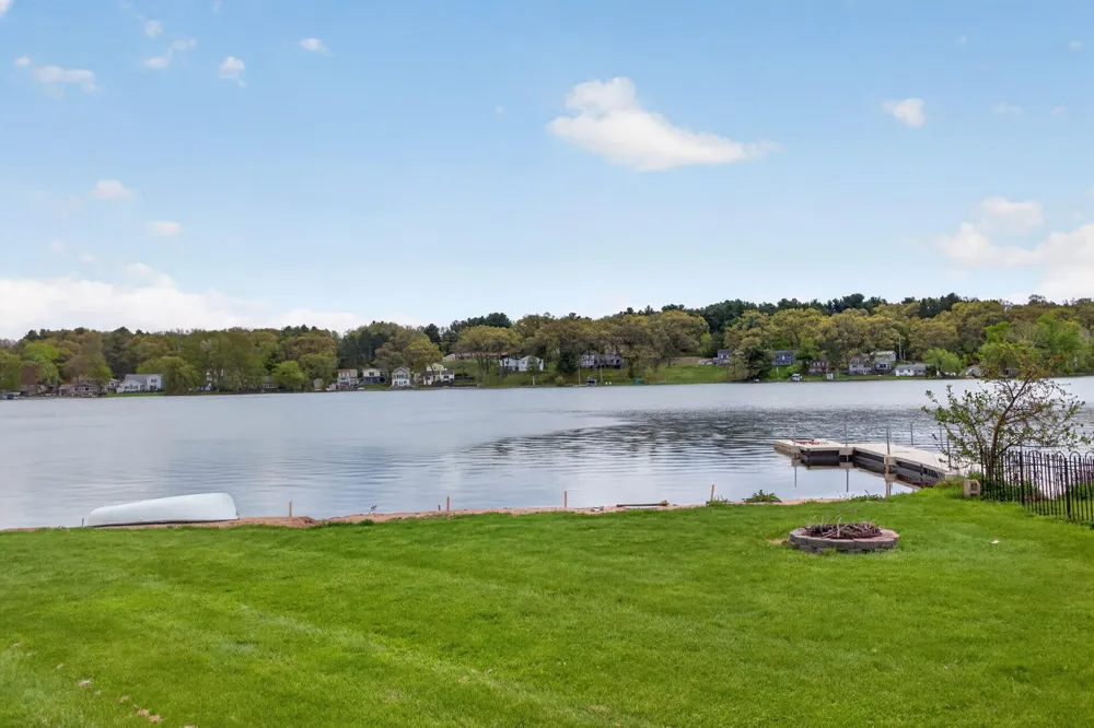 4078 Donnely Road Leoni Township, MI 49201