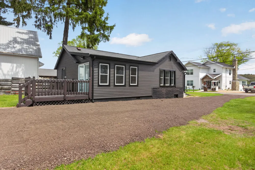 4078 Donnely Road Leoni Township, MI 49201