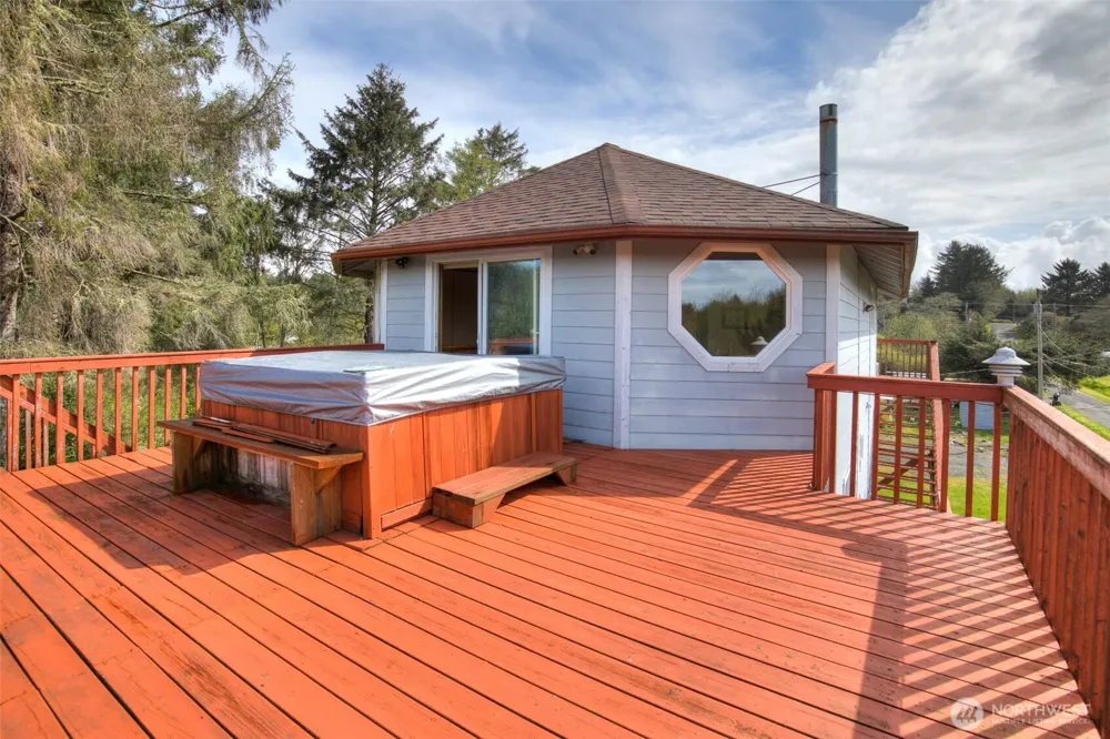 2691 State Route 109 Ocean City, WA 98569