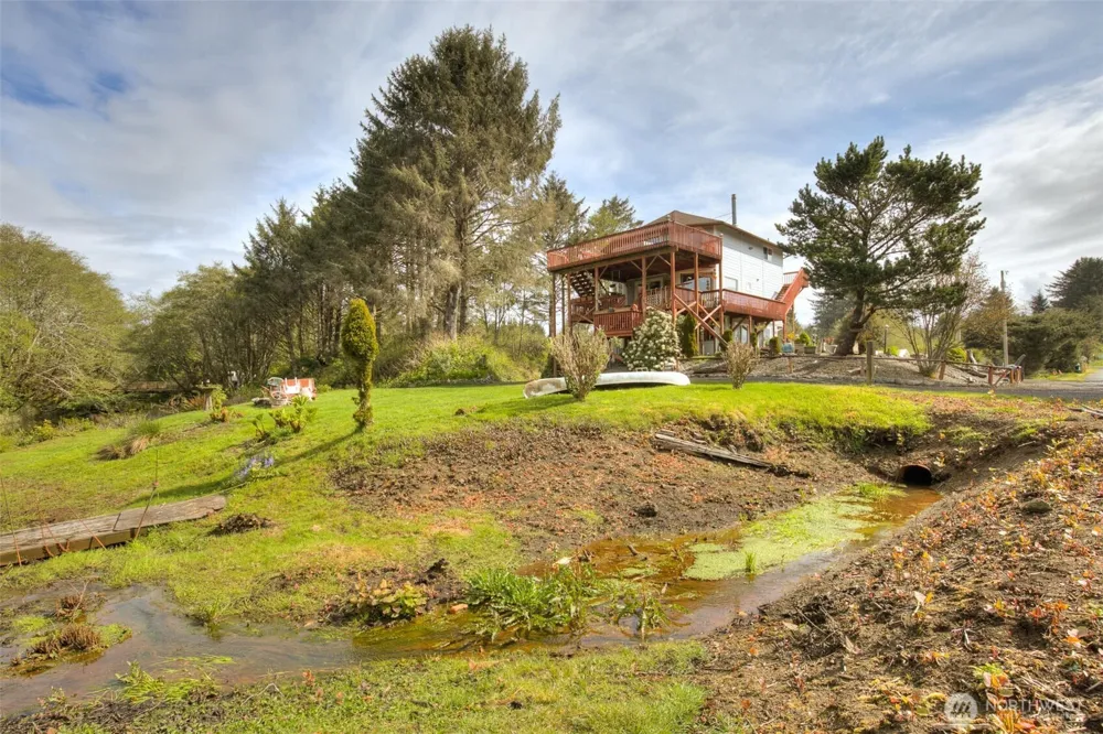 2691 State Route 109 Ocean City, WA 98569