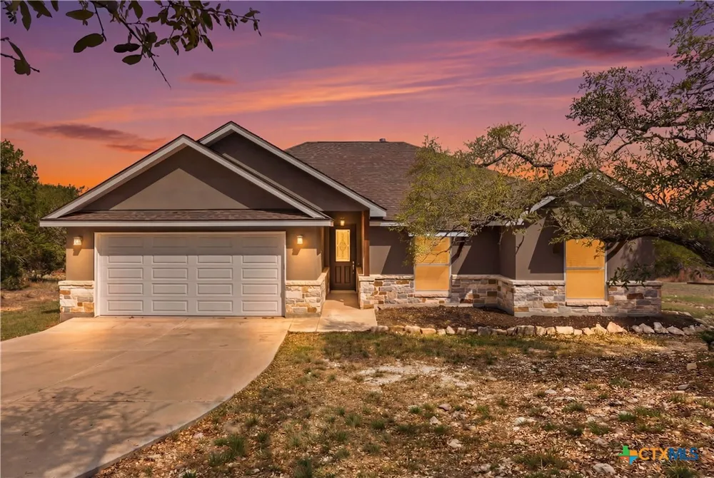 1361 Yaupon Drive Fischer, TX 78623