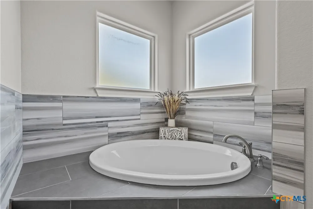 1361 Yaupon Drive Fischer, TX 78623