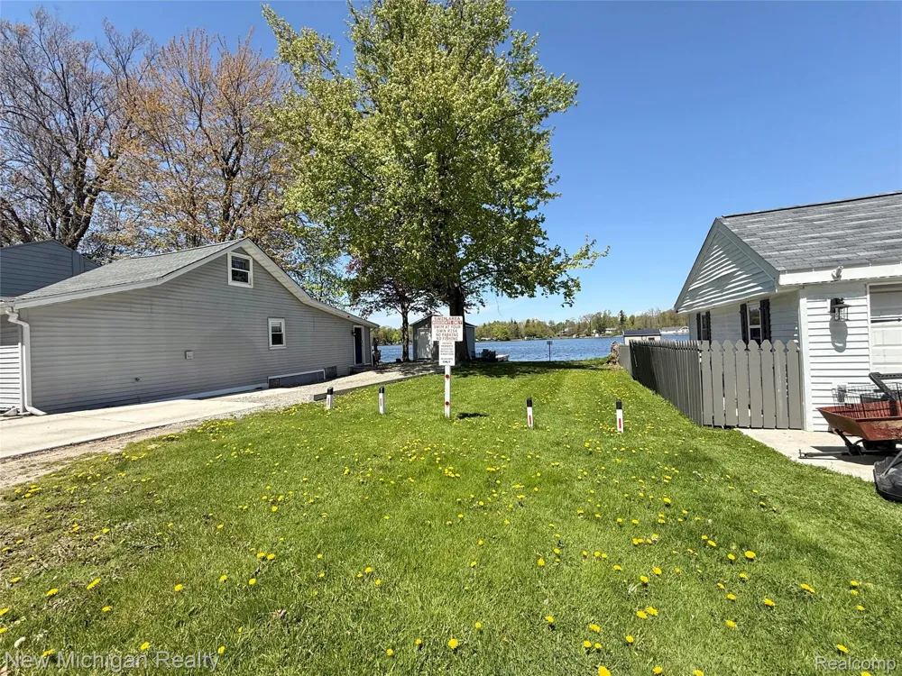 300 Georgia Drive Elba Township, MI 48446
