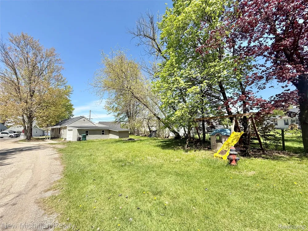 300 Georgia Drive Elba Township, MI 48446