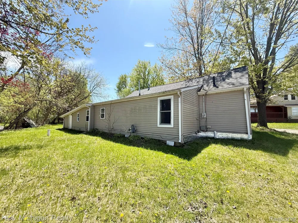 300 Georgia Drive Elba Township, MI 48446