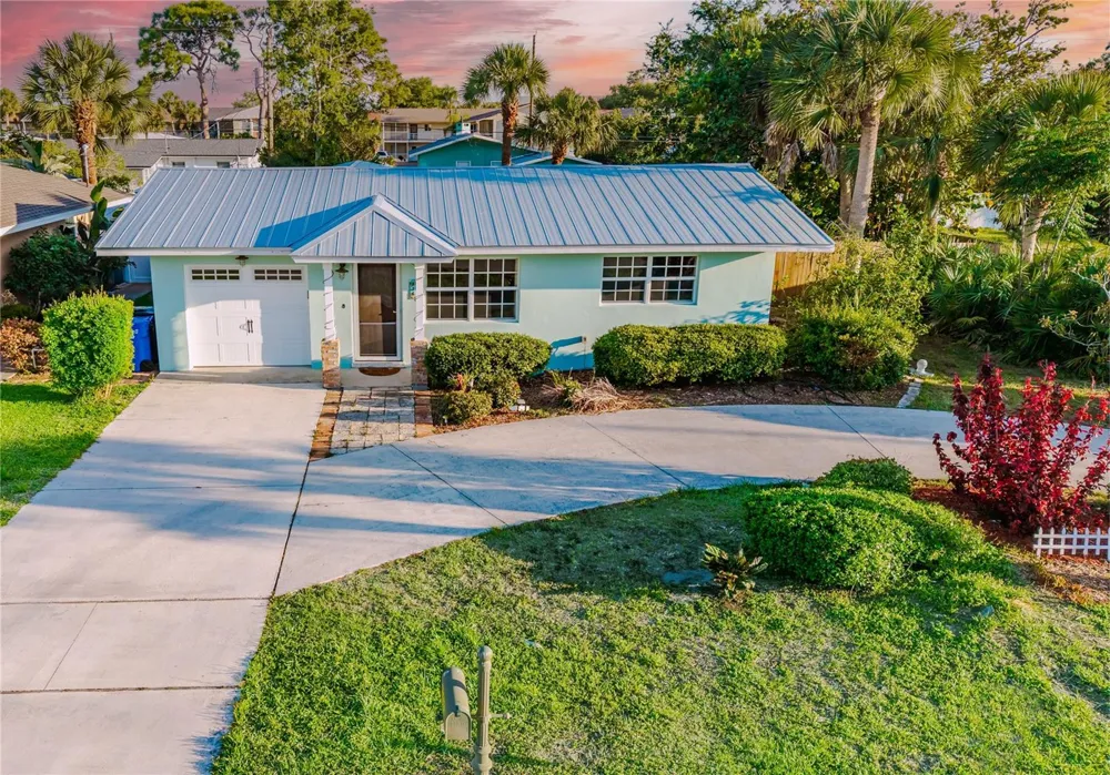 316 ALBA STREET E Venice, FL 34285