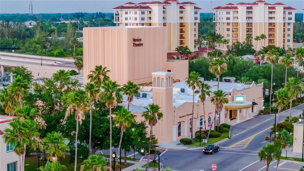 316 ALBA STREET E Venice, FL 34285