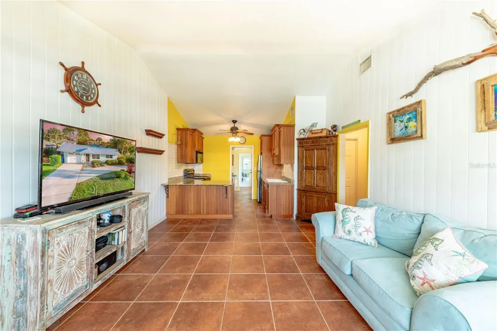 316 ALBA STREET E Venice, FL 34285