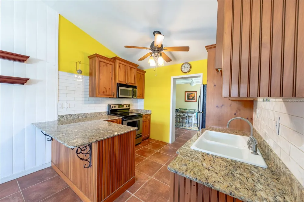 316 ALBA STREET E Venice, FL 34285