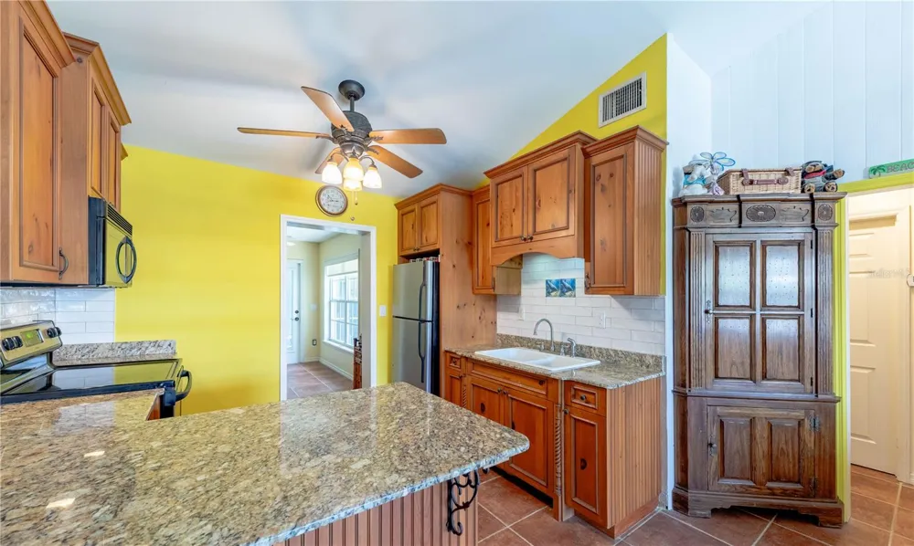 316 ALBA STREET E Venice, FL 34285