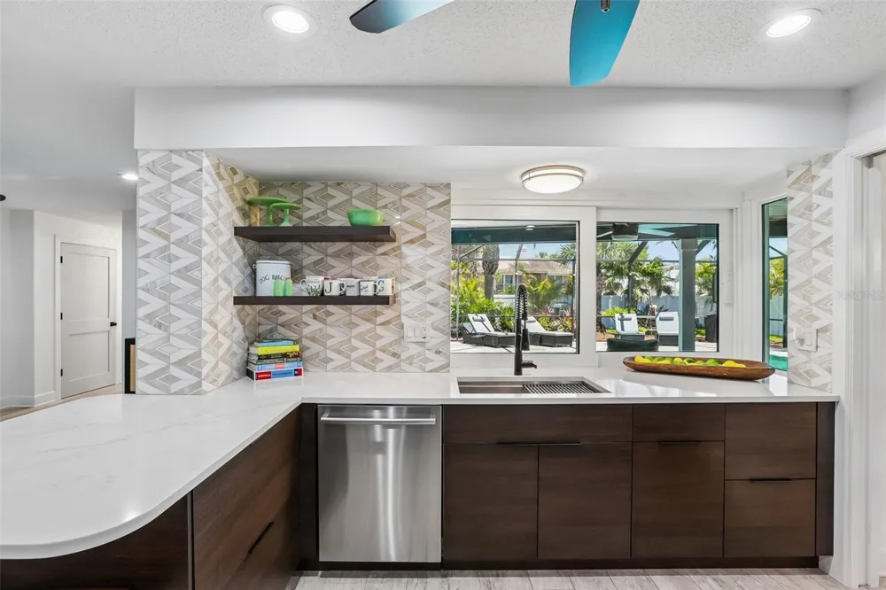 3203 HIBISCUS DRIVE W Belleair Beach, FL 33786