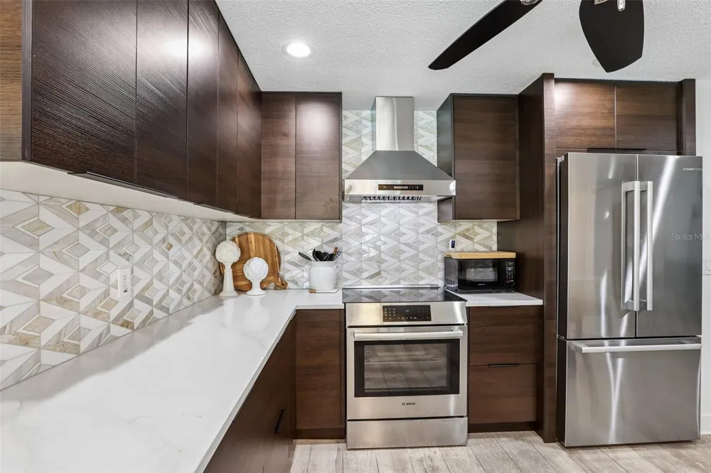 3203 HIBISCUS DRIVE W Belleair Beach, FL 33786