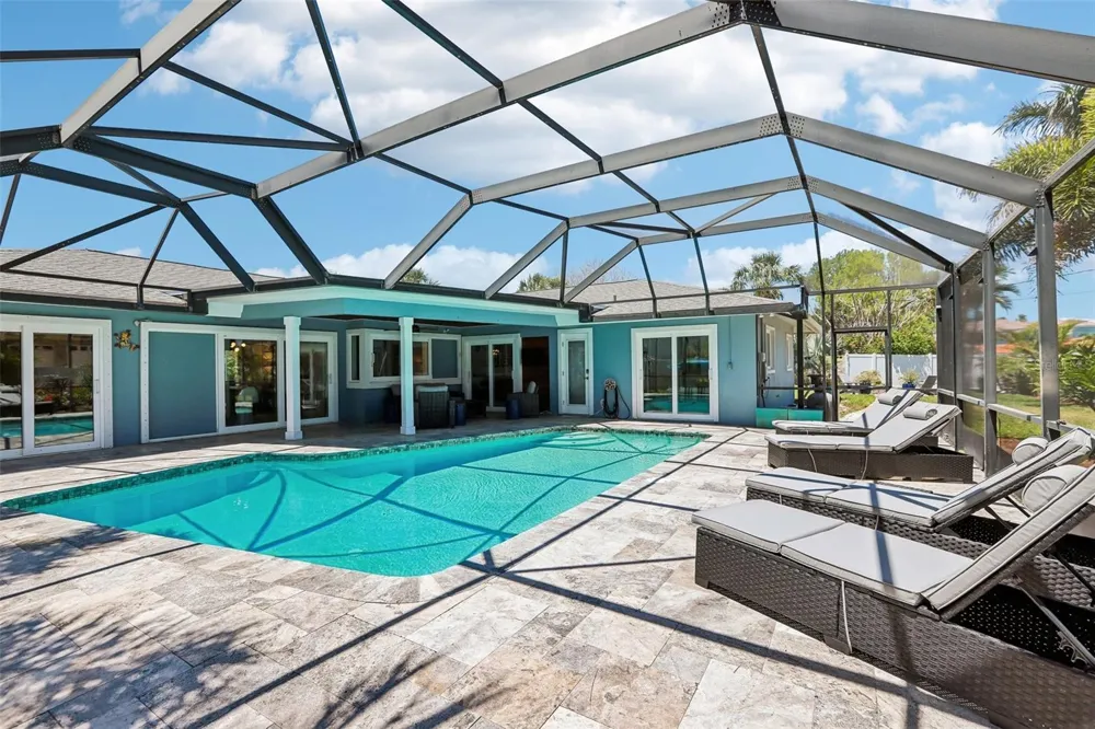 3203 HIBISCUS DRIVE W Belleair Beach, FL 33786