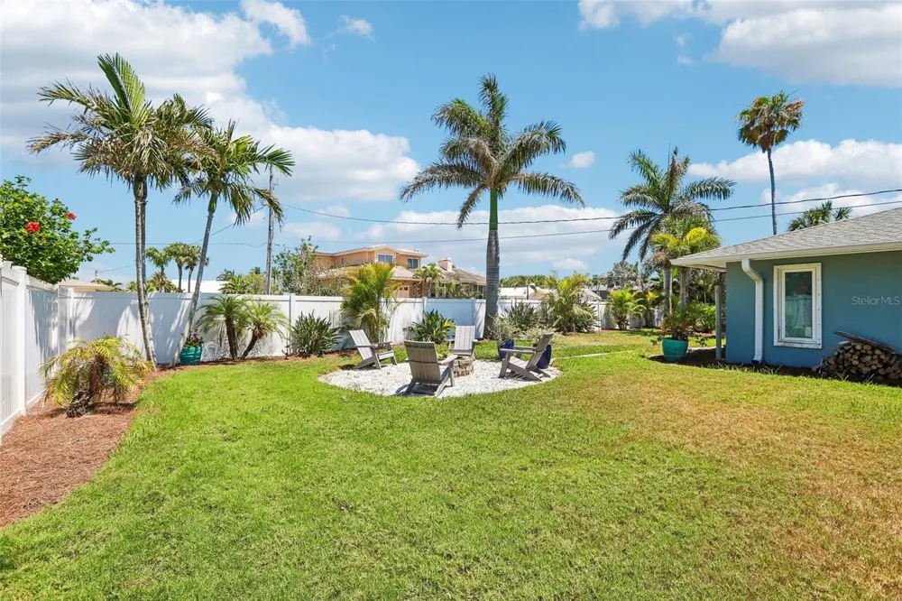 3203 HIBISCUS DRIVE W Belleair Beach, FL 33786