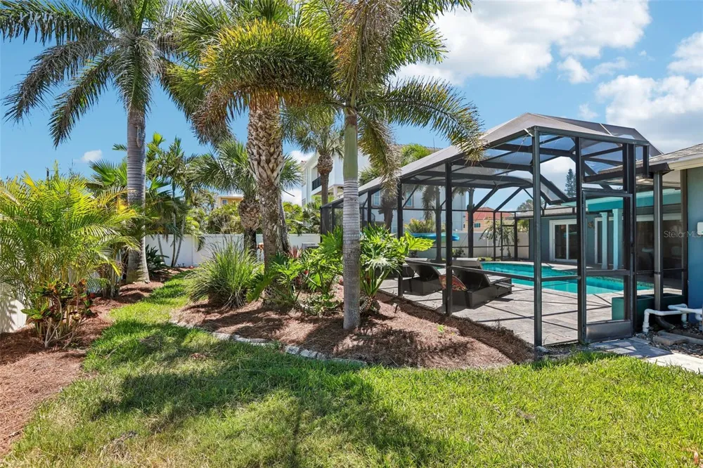 3203 HIBISCUS DRIVE W Belleair Beach, FL 33786
