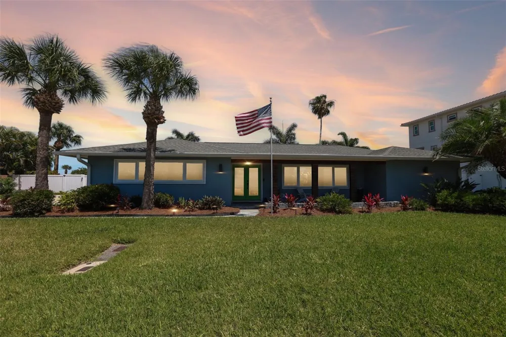 3203 HIBISCUS DRIVE W Belleair Beach, FL 33786