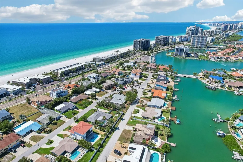 3203 HIBISCUS DRIVE W Belleair Beach, FL 33786