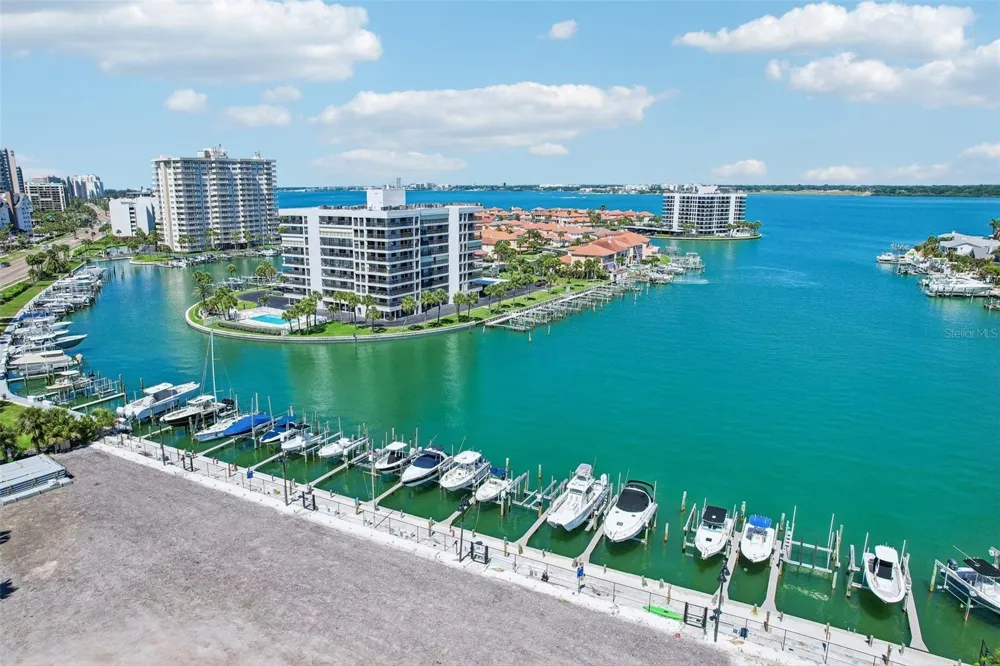 3203 HIBISCUS DRIVE W Belleair Beach, FL 33786