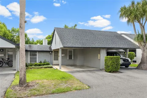 894 JONATHAN WAY #3B