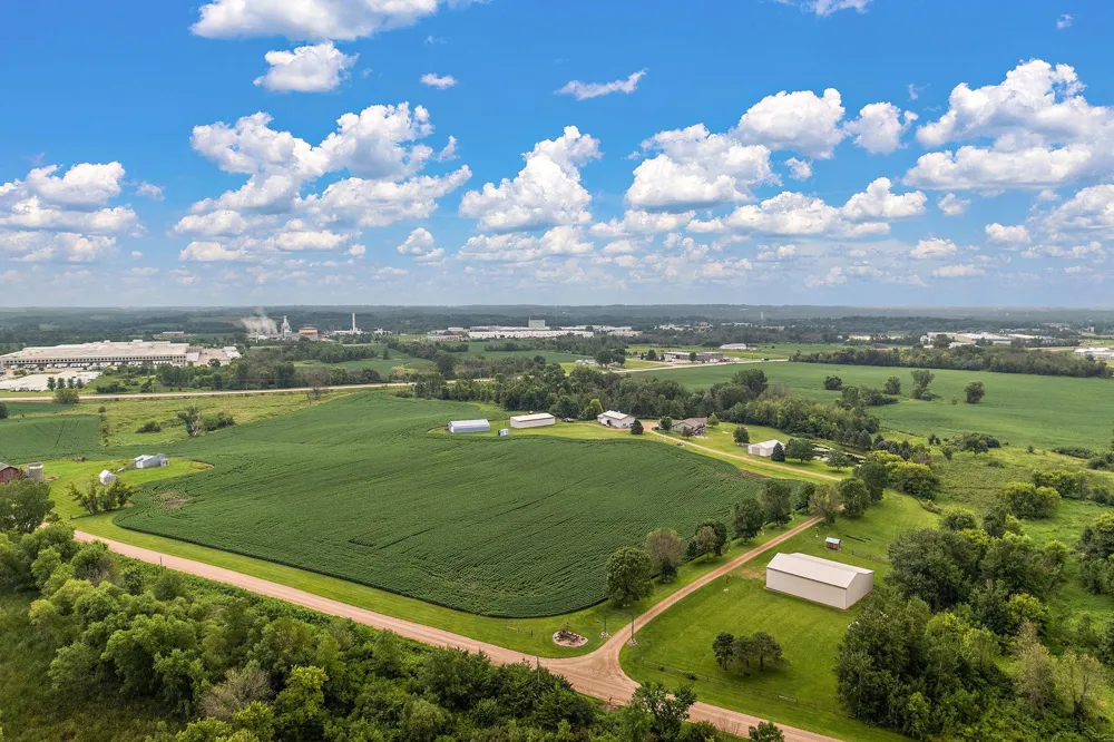 2240 Becker Trail Faribault, MN 55021