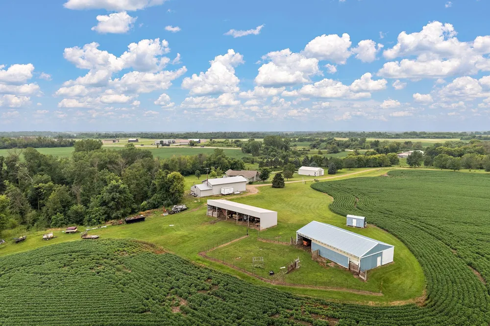 2240 Becker Trail Faribault, MN 55021