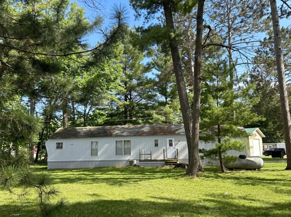 8374 + 8376 Onigum Road NW Walker, MN 56484