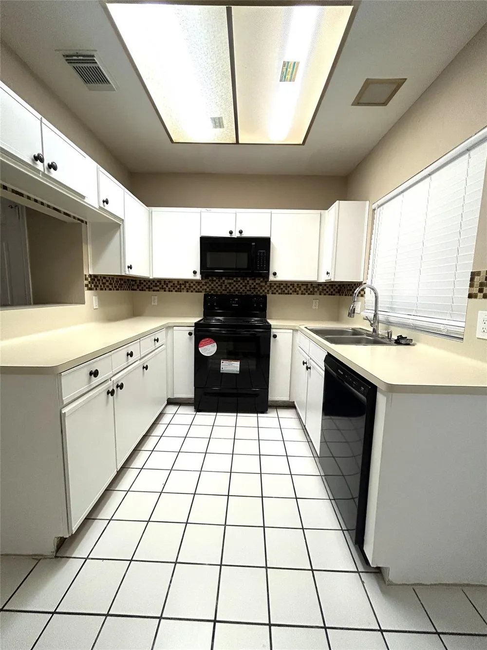 2910 Grants Lake Boulevard #1303 Sugar Land, TX 77479