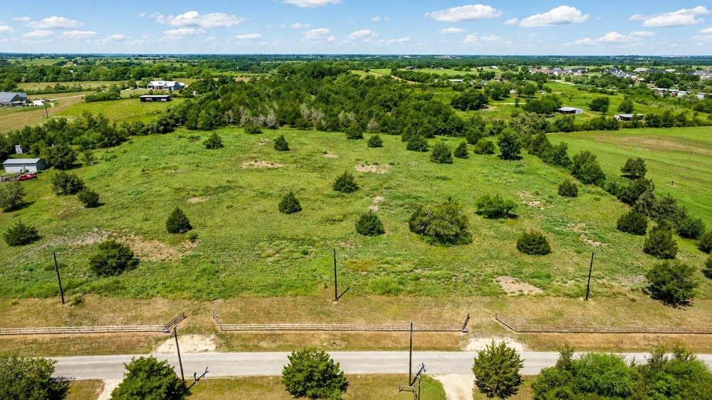 3 Wonder Hill Road Chappell Hill, TX 77426