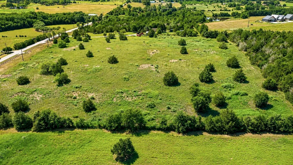 3 Wonder Hill Road Chappell Hill, TX 77426