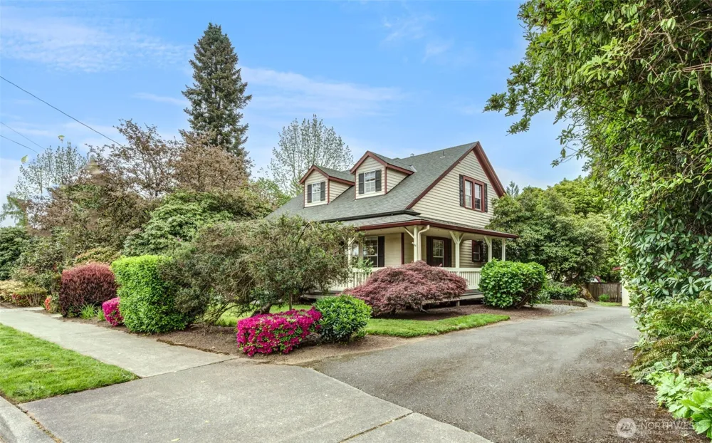 654 W Main Street Monroe, WA 98272