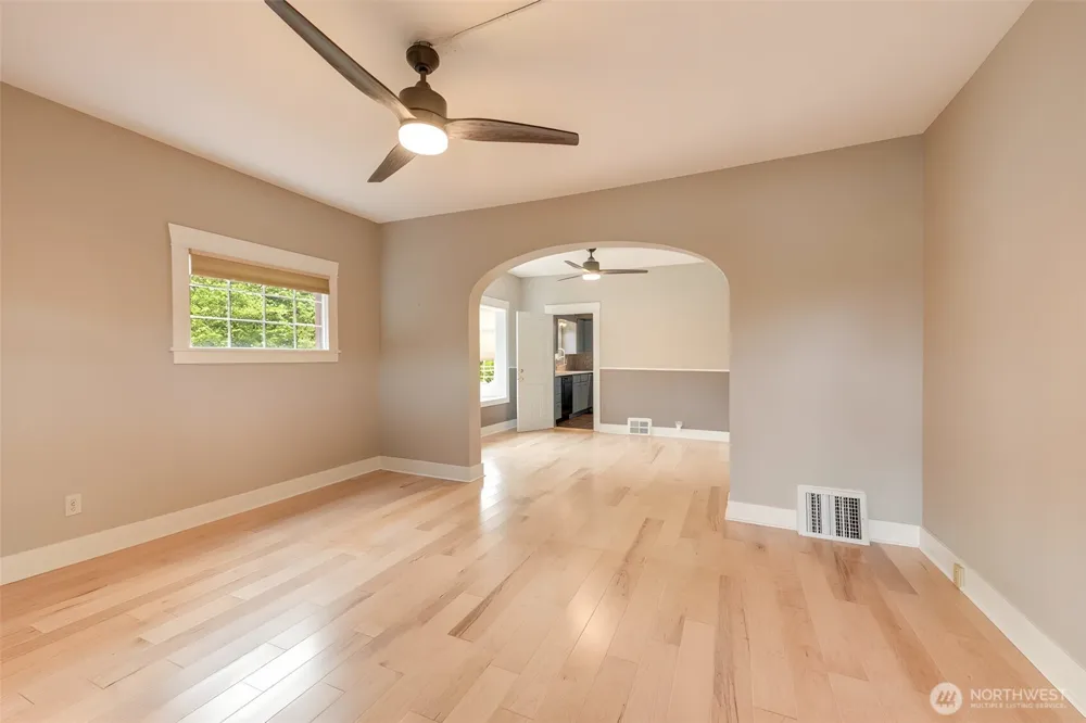 654 W Main Street Monroe, WA 98272