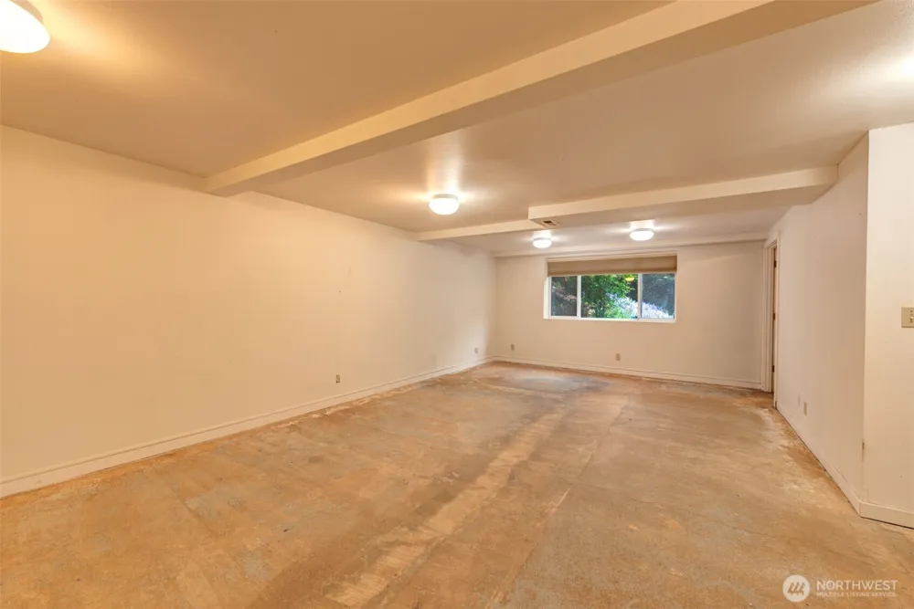 654 W Main Street Monroe, WA 98272