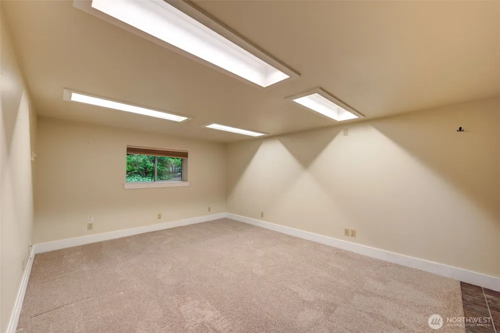 654 W Main Street Monroe, WA 98272