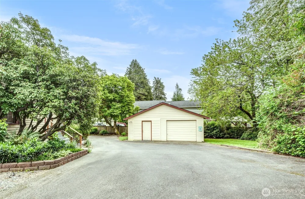 654 W Main Street Monroe, WA 98272