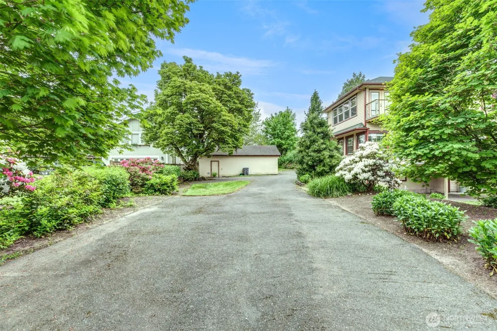654 W Main Street Monroe, WA 98272