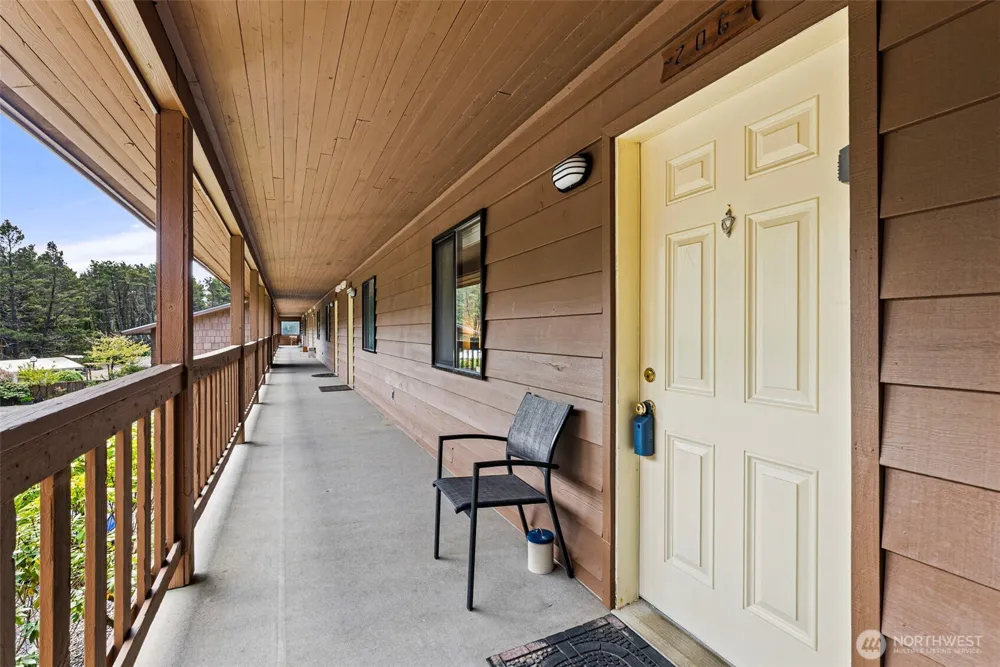2855 S Forrest Street #206 Westport, WA 98595