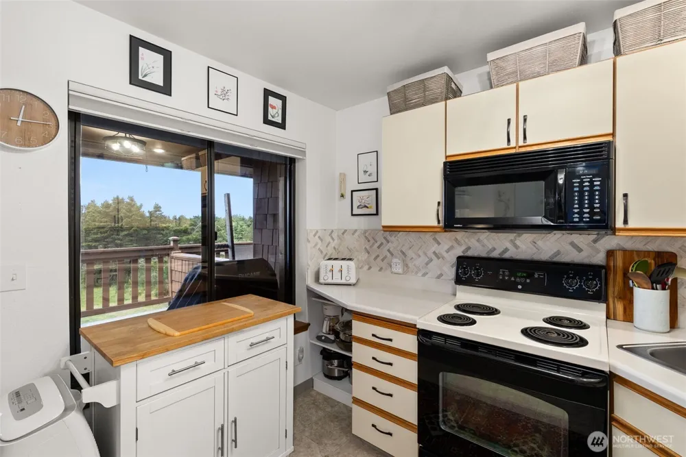 2855 S Forrest Street #206 Westport, WA 98595