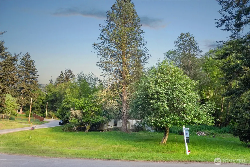 2844 Sunlight Drive Clinton, WA 98236