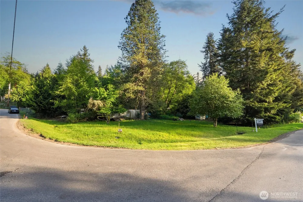2844 Sunlight Drive Clinton, WA 98236