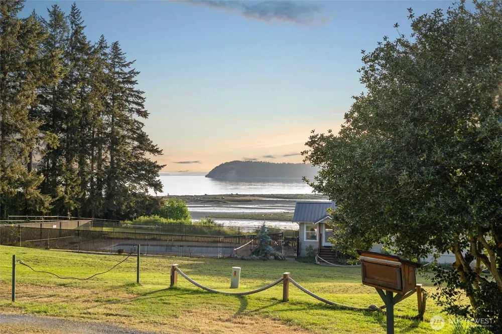 2844 Sunlight Drive Clinton, WA 98236