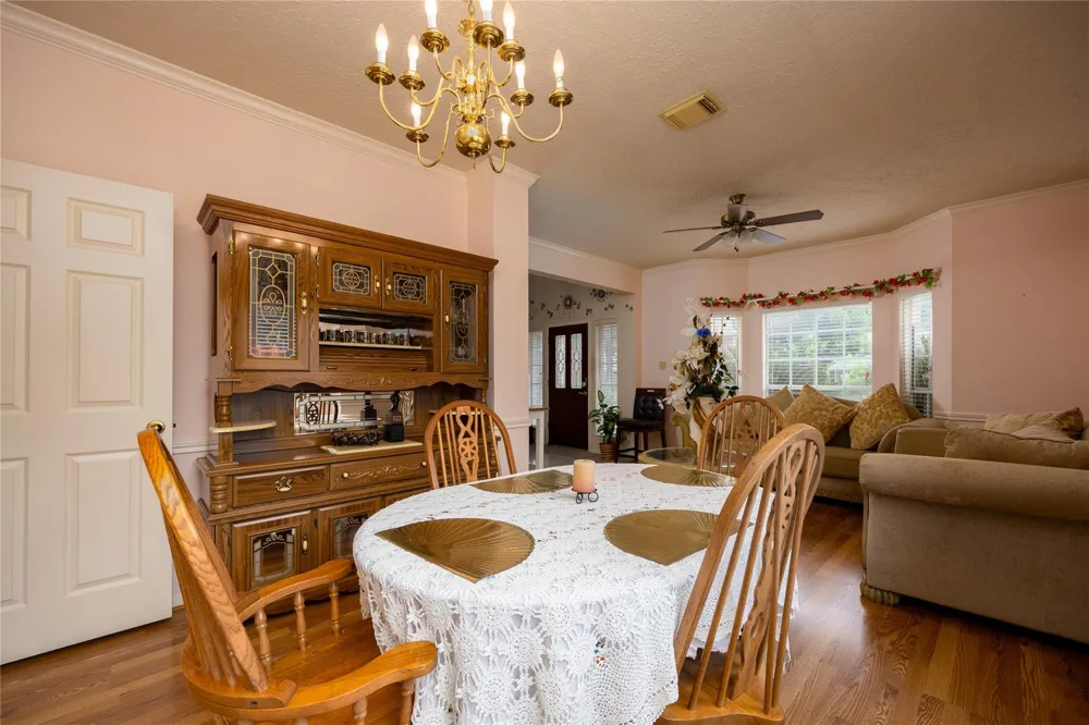 303 Welford Lane Highlands, TX 77562
