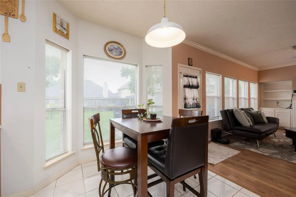 303 Welford Lane Highlands, TX 77562