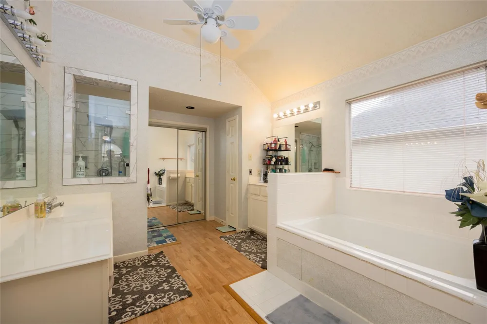 303 Welford Lane Highlands, TX 77562