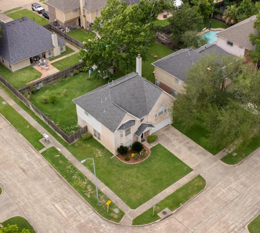 303 Welford Lane Highlands, TX 77562