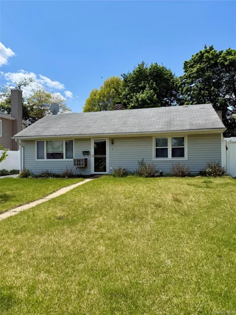 16 Greenway Circle