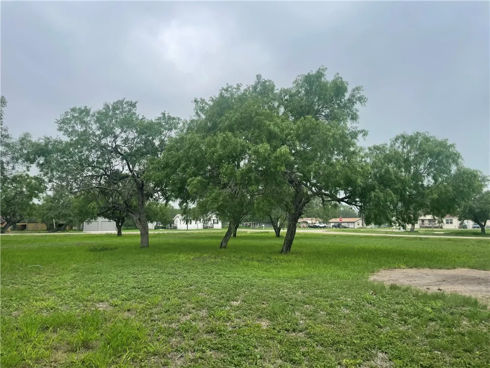 9673 County Road 350 Mathis, TX 78368